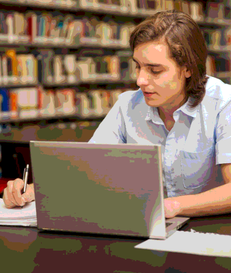 A student uses Haitian Creole Transcription Services to turn a recorded lecture into academic notes with timestamps.