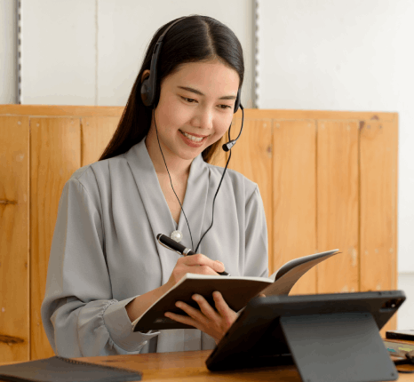 A captioner adds speaker IDs and sound cues, delivering accessibility chinese subtitling services for ADA and WCAG.