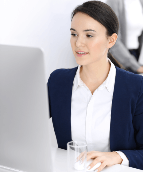 Translator ensuring accurate and legal compliant Lease agreement translation service for international property transactions.