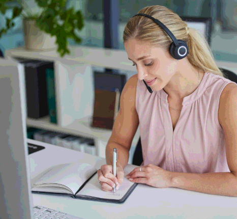 A producer reviews a captioned timeline as Polish Transcription Services turn audio and video content into readable text.