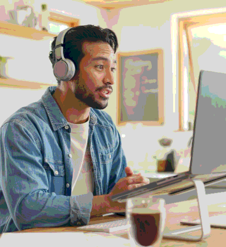 A transcriber uses Polish Transcription Services with a glossary to verify bilingual Polish and English names and terms.