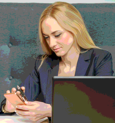 A project manager uses Vietnamese Transcription Services to capture business meeting minutes with speakers and timestamps.