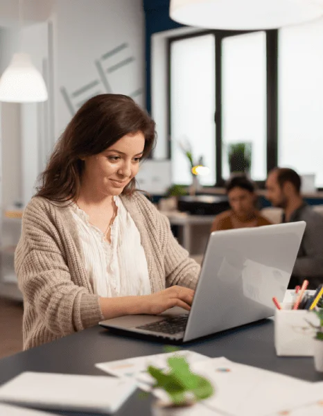 Client utilizing Vanan's Packaging translation services for reliable and accurate translations across global markets.