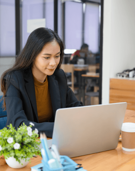 Translator ensuring regulatory accuracy through Dutch Translation Services for legal compliance with quality.