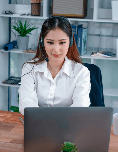 Customer benefiting from tailored Spanish subtitles, ensuring cultural accuracy and regional dialect precision. Customer benefiting from tailored Spanish subtitles, ensuring cultural accuracy and regional dialect precision.