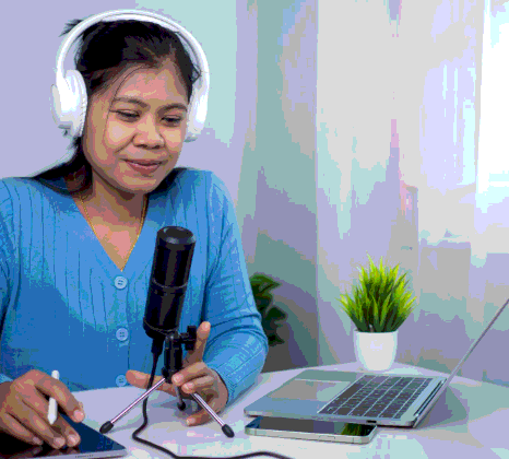 A linguist compares Northern and Southern clips using Vietnamese Transcription Services to capture dialect meaning.