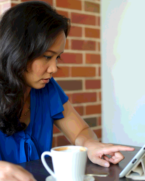 An editor exports Tagalog Subtitling Services in digital-broadcast formats, checking SCC and TTML delivery on screen.