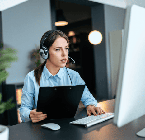 Customer using Dutch transcription services specializing in regional dialects for international communication.