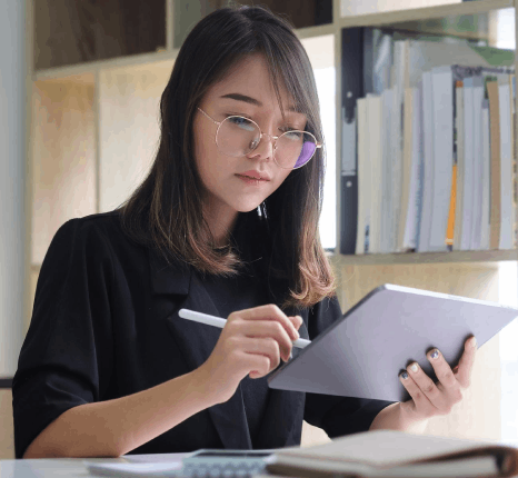 A product designer compares Vietnamese to English app labels, using Vietnamese Translation Services for natural microcopy.