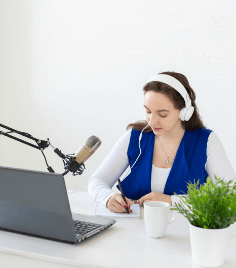 Expert with headphones, delivering expert voice-over solutions for impactful and clear e-learning content. Expert with headphones, delivering expert voice-over solutions for impactful and clear e-learning content.