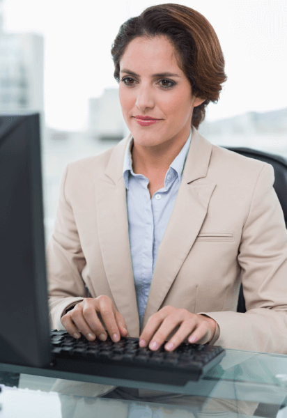 Expert translator working on accurate IoT translation to ensure clear global communication enhancing technical understanding.