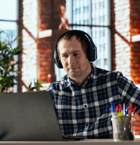 An expert transcriber notes jurisdiction rules while ordering certified transcripts through Worldwide Transcription Services.