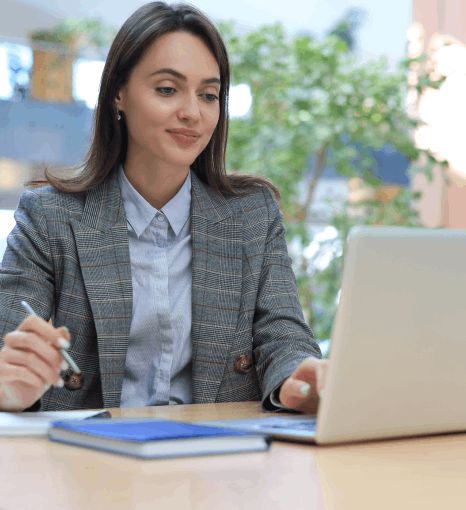 A specialist localizes a learning module as Human Resources Translation Services support global training outcomes.