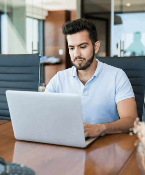 A client completes lease agreement translation for a residential lease, checking rent, dates, and renewal clauses.