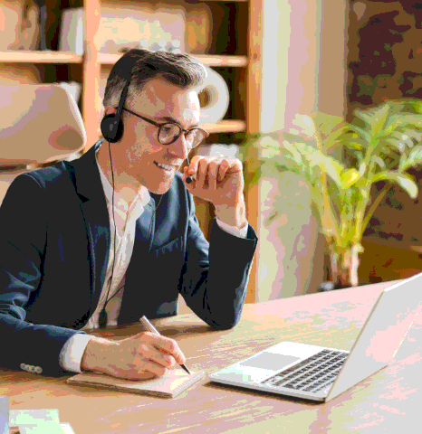 A paralegal uses Vietnamese Transcription Services to label speakers and timestamps from a legal hearing recording.