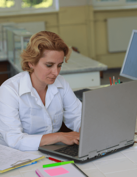 Translator working on various medical device types using specialized translation services for all classifications. Translator working on various medical device types using specialized translation services for all classifications.