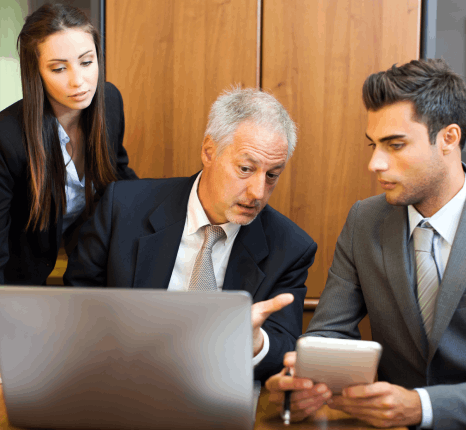 Marketing team edits Spanish e-commerce product copy with spanish translation services new york for industry consistency.