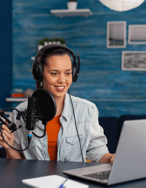 Client utilizing online Dubbing Services with customization options for multilingual video localization.