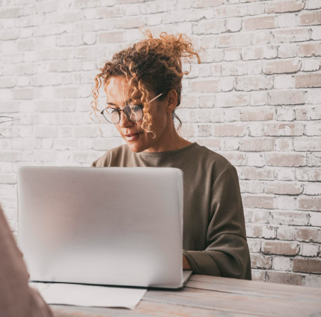 A client uploads files to order USCIS Certified Translation services in New York online, confirming 2–24 hour delivery.