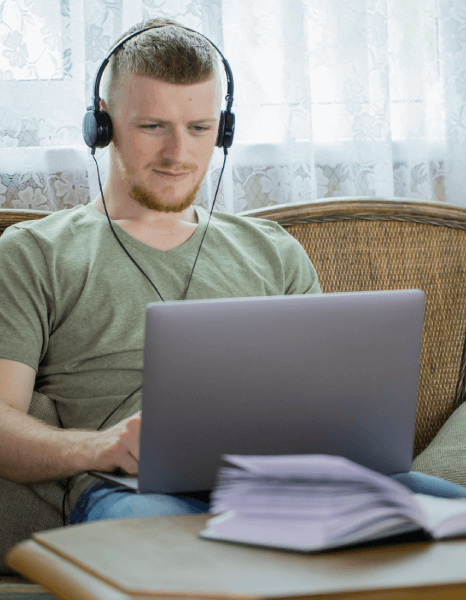 Student learning Polish subtitling services for remote learning, making academic content more accessible. Student learning Polish subtitling services for remote learning, making academic content more accessible.