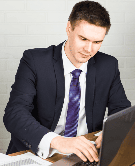Skilled translator working on professional and trained Portuguese document translation for business and personal use.