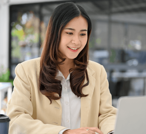 Translator providing high quality Email translation for personal use, ensuring flawless communication in their daily emails.