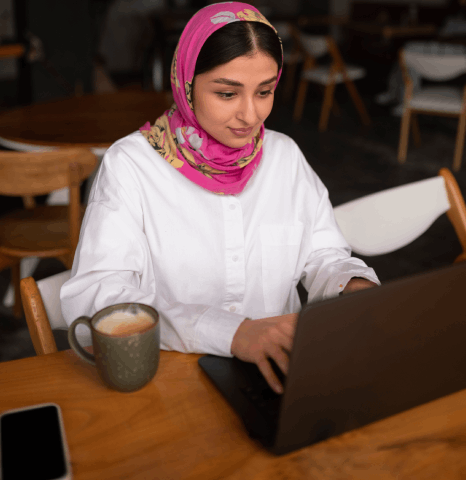 Customer using reliable Arabic desktop publishing for consistent formatting and top quality typesetting across industries.