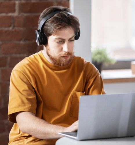 Customer using broadcast captioning in New York, benefiting from low latency captions and compliance with FCC standards.