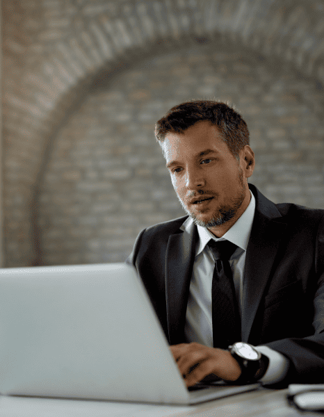 Expert providing translation services for other Spanish dialects, ensuring accuracy and care in every translation.