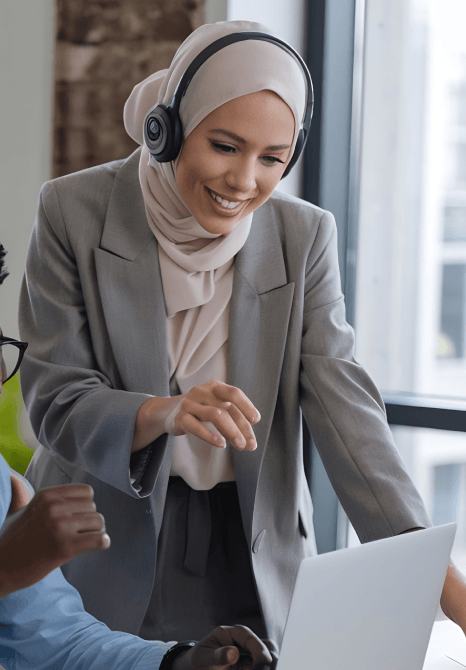 A customer benefiting from Vanan’s streamlined Arabic voiceover process, ensuring quick and efficient project delivery.