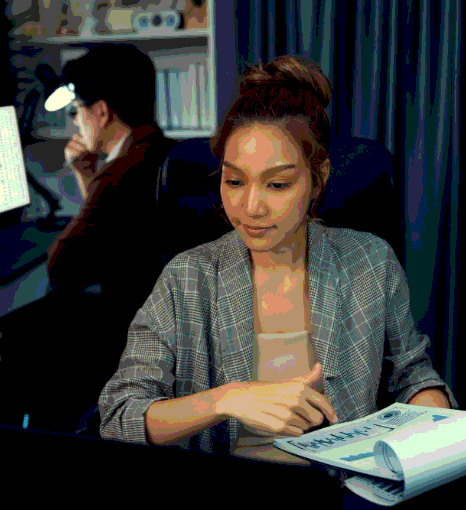 A technician adjusts frame rate so Tagalog Subtitling Services subtitle sync stays smooth across broadcast exports.