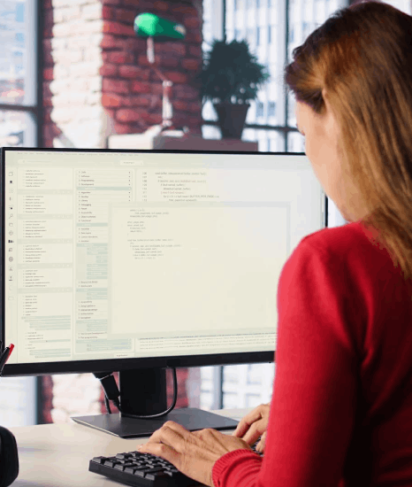A subtitler times SDH cues in subtitle software, delivering italian subtitling services for accessible Italian videos.