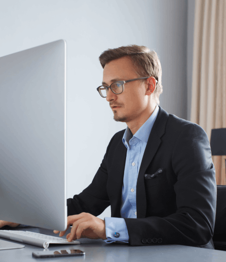 Translator in New York tourism and fashion brands with accurate translations of promotional materials, ensuring relevance.