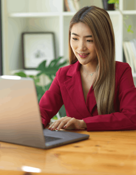 Translator providing USCIS compliant Translation Services in Staten Island to submit immigration forms and applications.