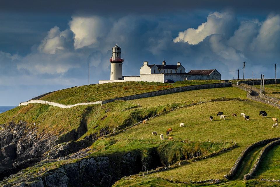 lighthouse-Ireland