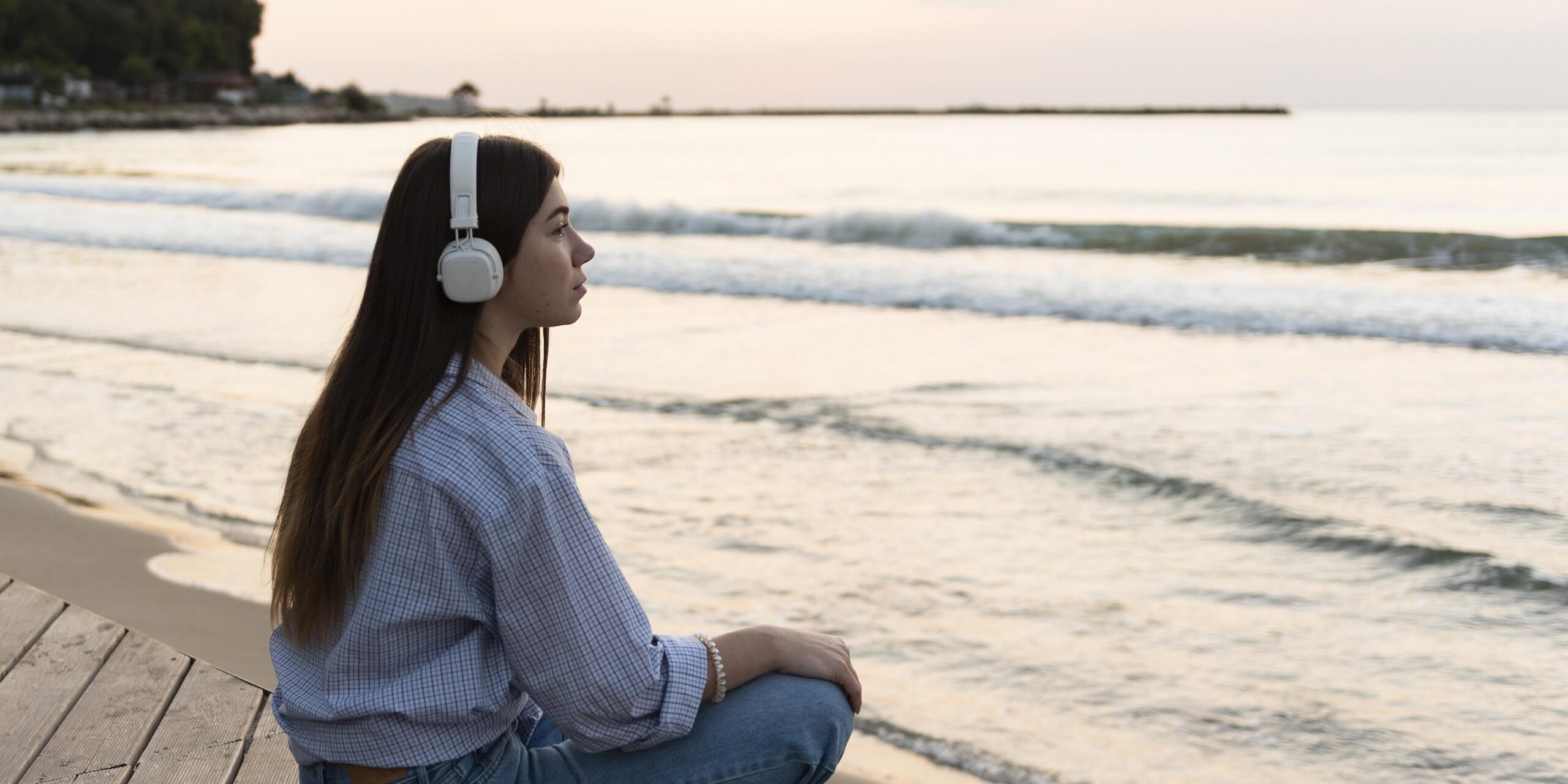 The Art of Storytelling Through Audio Description Services