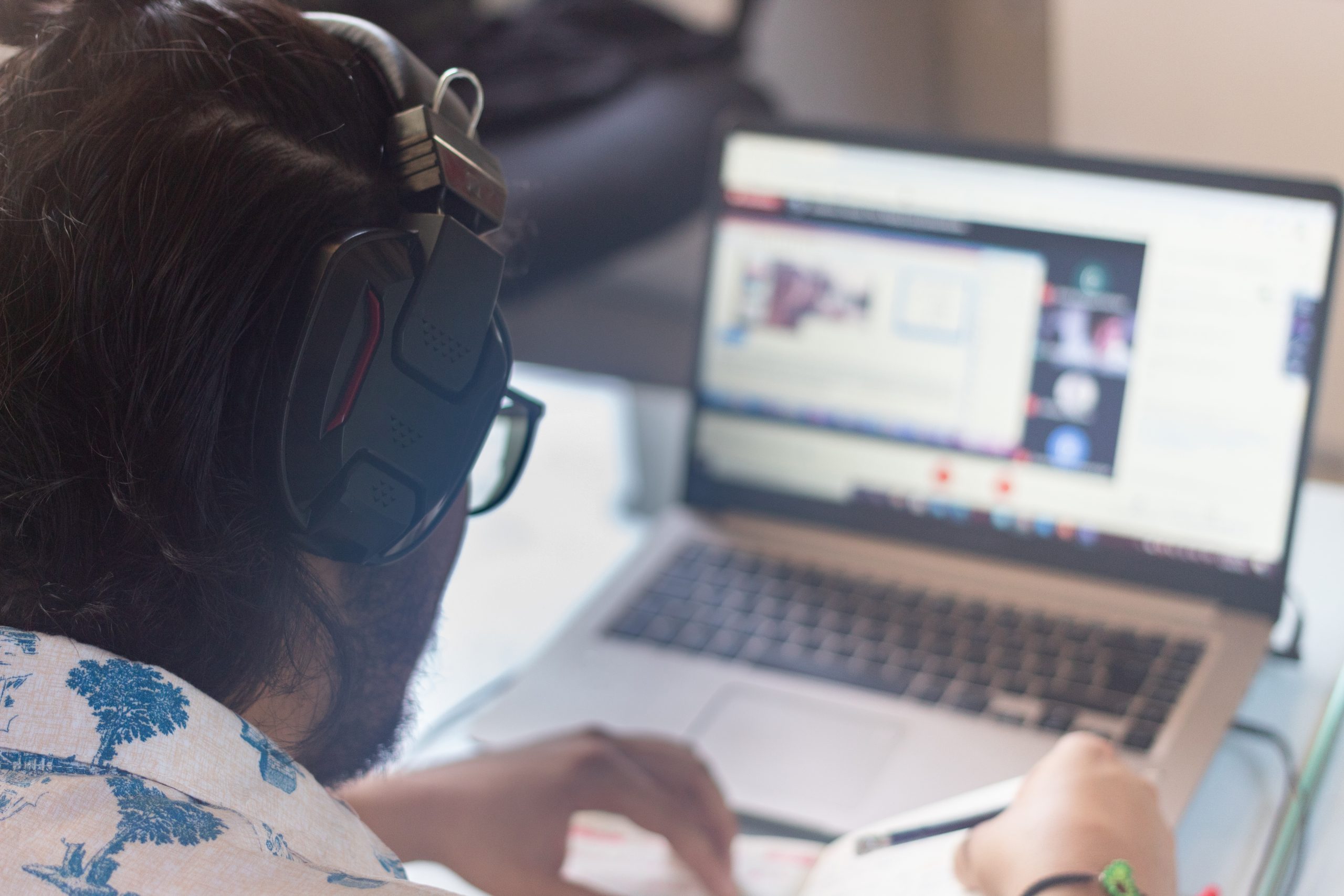 How to Subtitle Videos for Different Languages: Best Practices
