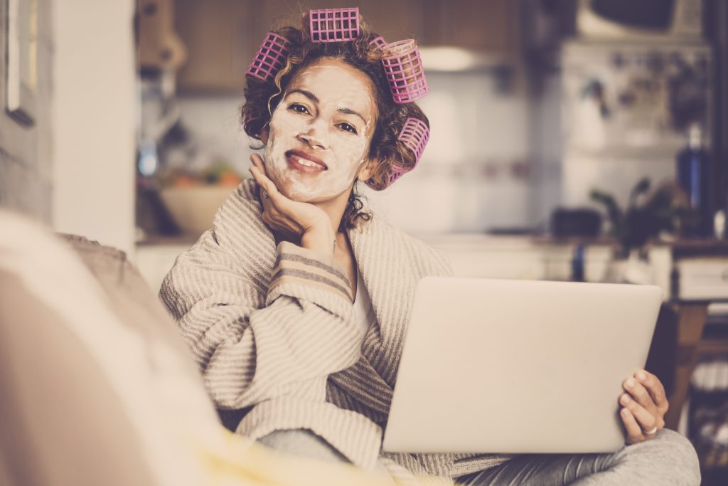 AI Typing Tools vs Professional Typing Services: What NYC Businesses Need to Know - AI Typing Tools vs featured image