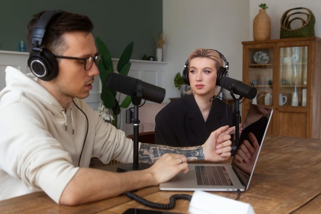 How Podcast Transcription Boosts SEO and Reaches New Audiences in NYC - How Podcast Transcription Boosts featured image