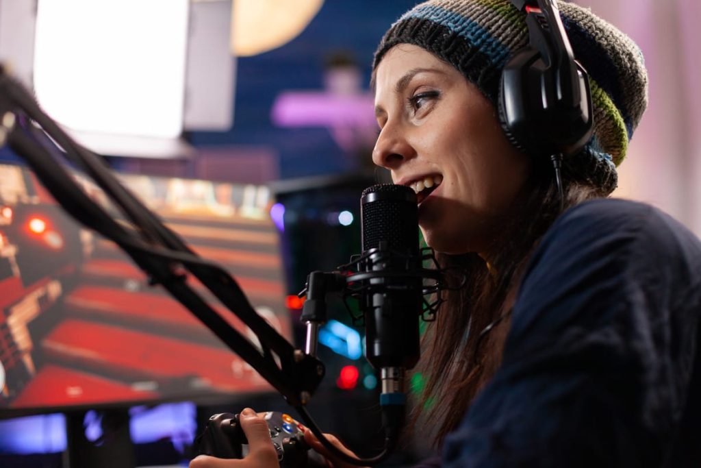 How to Produce Broadcast-Quality Voice Over for NYC Television Commercials - How to Produce Broadcast-Quality featured image