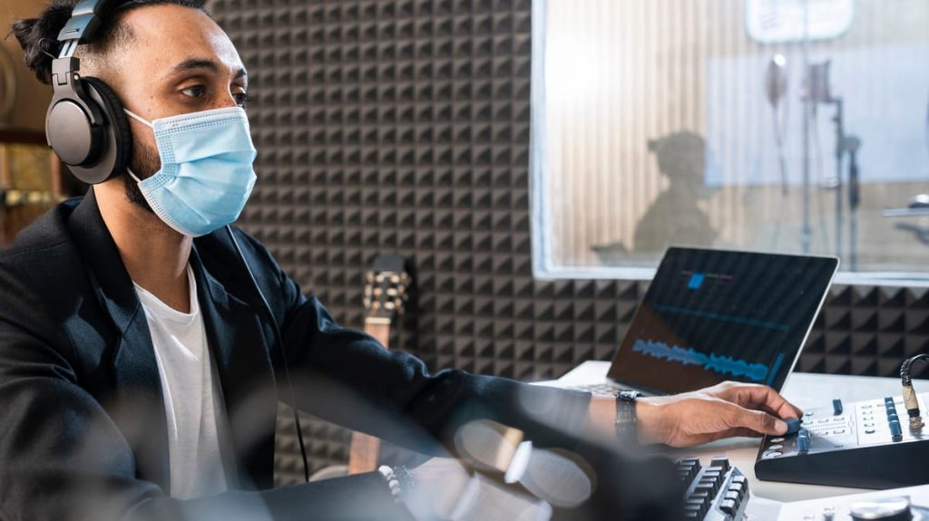 Why NYC Financial Services Firms Need Clear, Authoritative Voice Over Narration - Why NYC Financial Services featured image