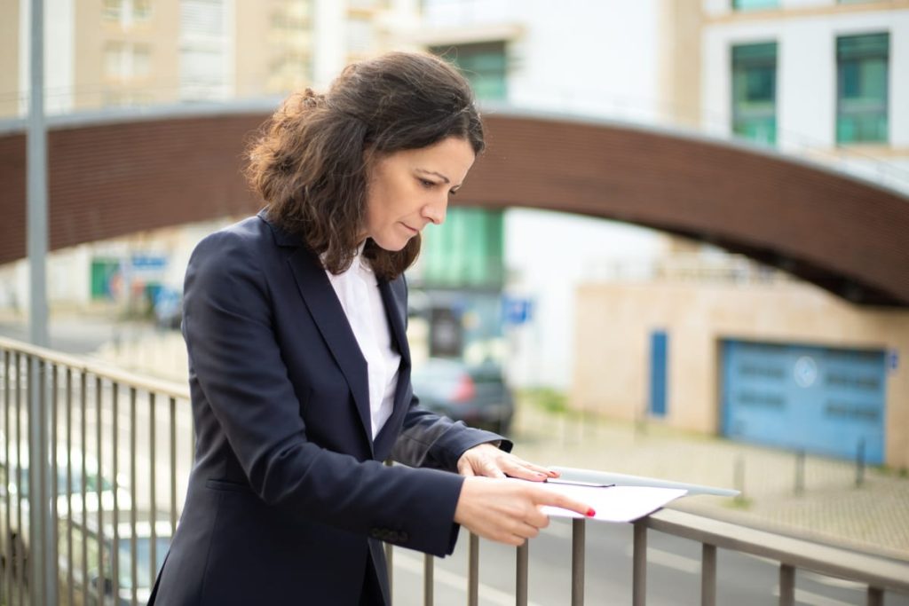 How to Translate Employee Handbooks to Avoid Legal Risk for NYC Employers - How to Translate Employee featured image