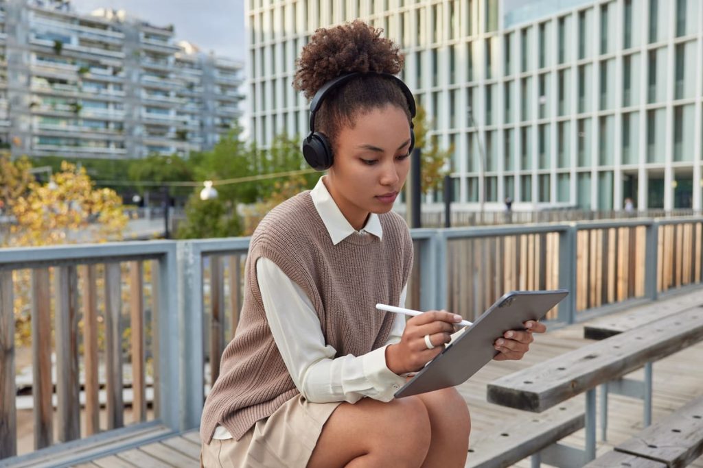 The Rise of Hybrid Transcription: AI Draft + Human Review for NYC Firms - The Rise of Hybrid featured image