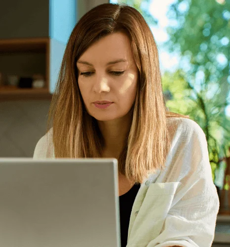 Translator using 24 Hour Translation Services to quickly translate multilingual business contracts for clients 