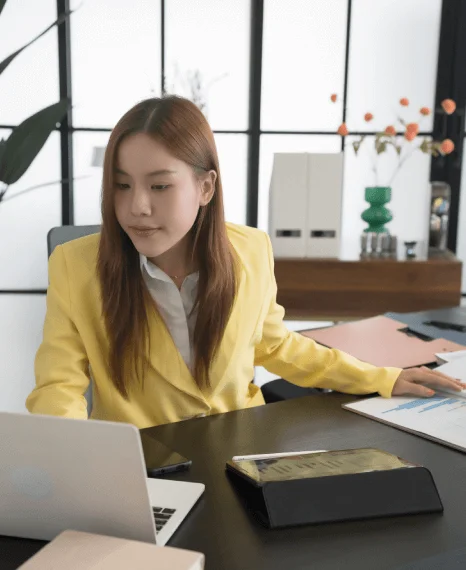 Certified translator offering document translation in New York City specializing in legal, medical and business translations.