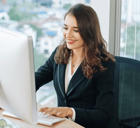 Expert working on a Police report translation for immigration and legal purposes, ensuring the translated doc is certified.
