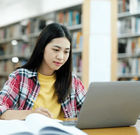 Student benefiting from New York Translation Services for academic transcripts ensuring smooth admission into universities.