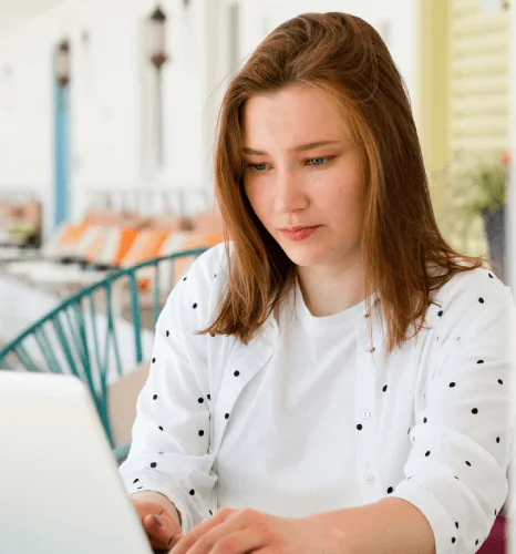 Client utilizing fast same day translation for New York City businesses with a quick turnaround to meet urgent deadlines.